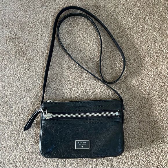 Fossil Handbags - “Fossil” crossbody purse